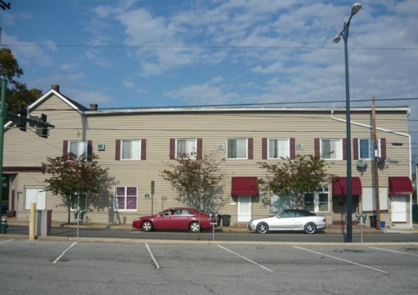 Primary Photo - 200 Jonathan St