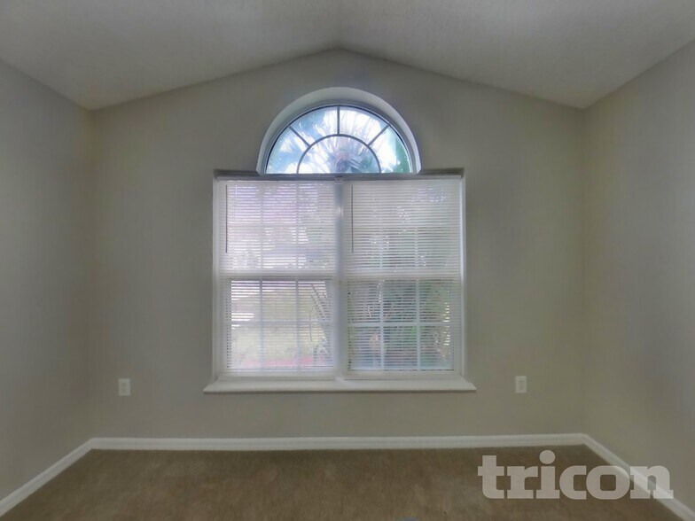 Building Photo - 7439 Lawn Tennis Ln