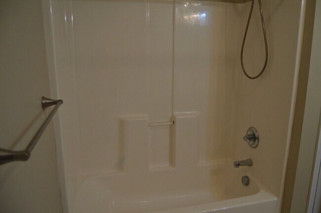 Building Photo - 60 Cobblestone Dr