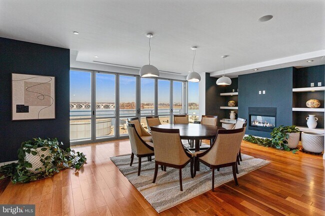 Building Photo - 147 Waterfront St