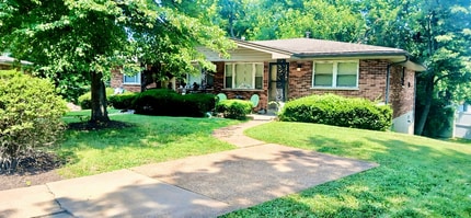 Building Photo - Hickory House Apt.