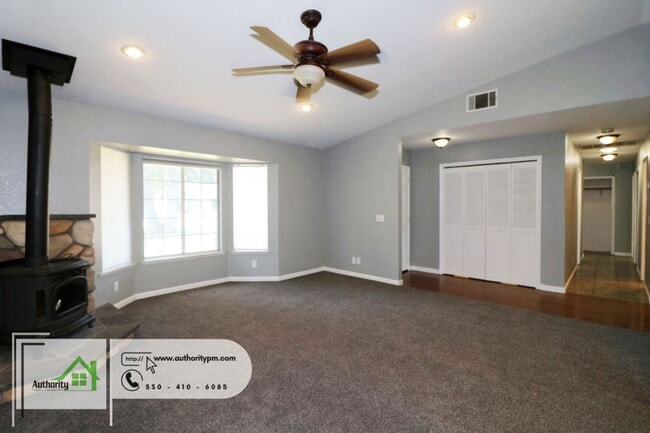 Building Photo - 1857 Sutterwood Dr