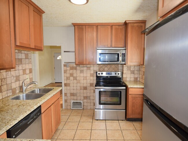 Building Photo - 89 Marindale Ave