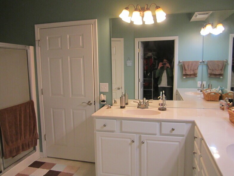 Building Photo - 3250 Margellina Drive