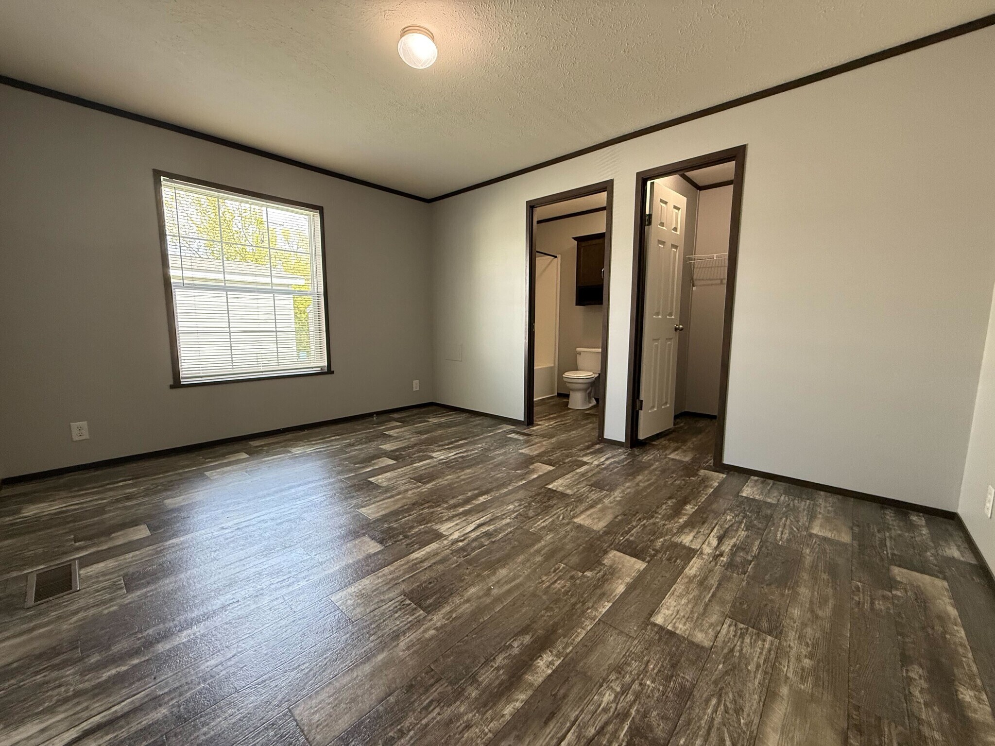 Building Photo - 11796 Cascade Cir