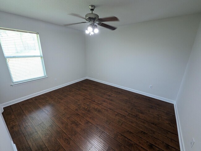 Building Photo - 462 Sandmore Shores Dr