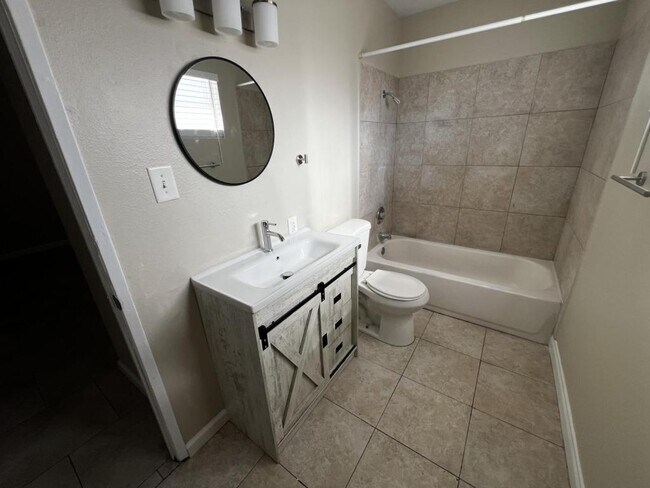 Building Photo - 6941 Appleton Dr