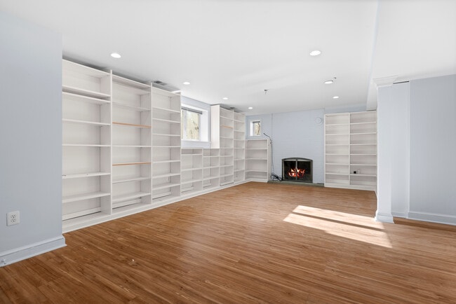 Building Photo - 1407 Leegate Rd NW