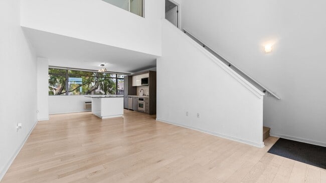 Building Photo - Beautiful 2Br/2Ba Townhome In Little Italy With Views Of The Bay! 3D Tour Link in Description Below!