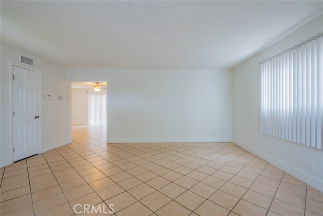 Building Photo - 6933 Fallbrook Ave