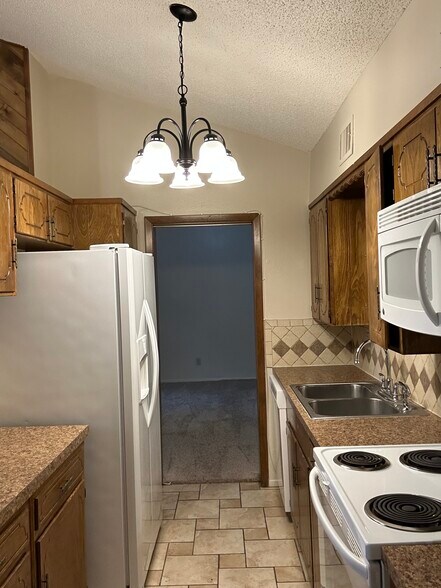 Building Photo - 4932 Blue Ridge Trl