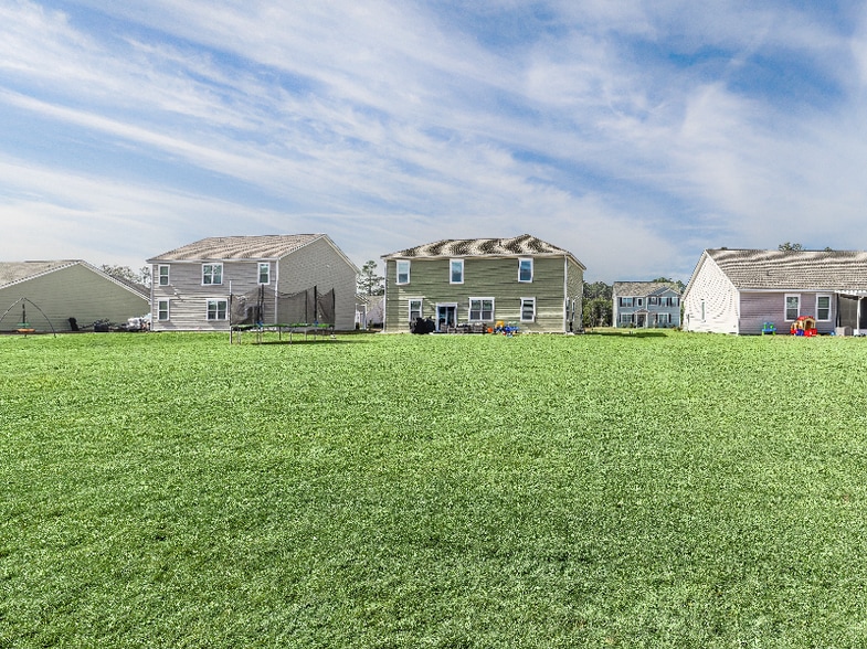 Building Photo - 289 Logging Hl Dr