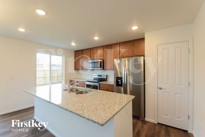 Building Photo - 10201 Luneth Dr