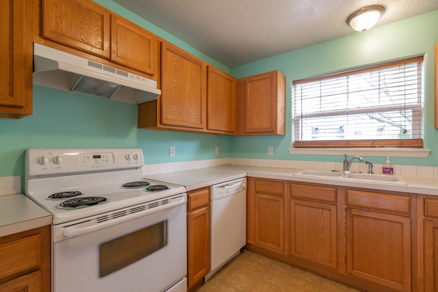 Kitchen - 19153 SE Yamhill St