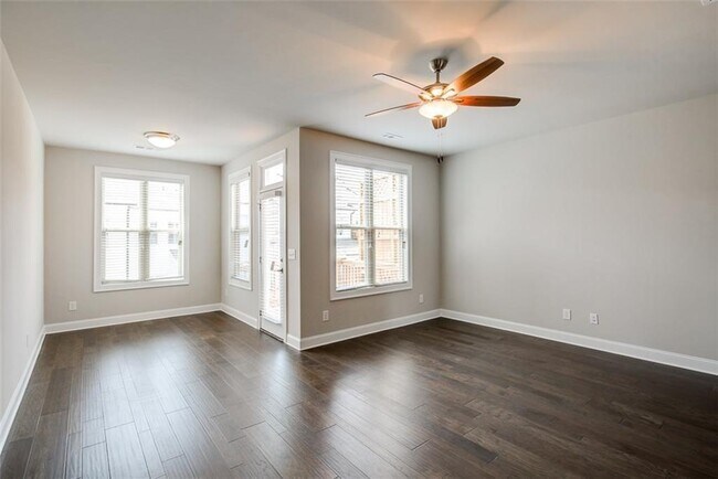 Building Photo - 4308 Parkside Pl