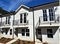 Building Photo - 1393 Breezy St SE