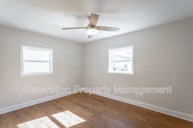 Building Photo - 1902 S Watkins St