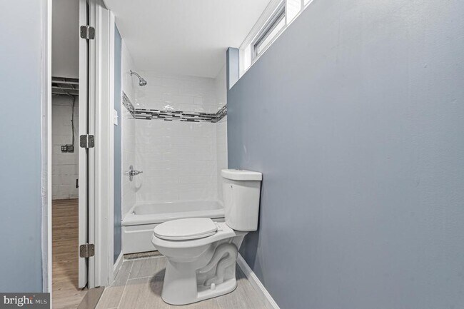 Building Photo - 2410 Keyway