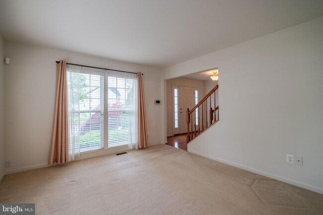 Building Photo - 10955 Southcoate Village Dr