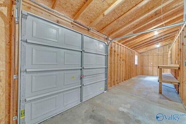 Building Photo - 117 Mandy Dr