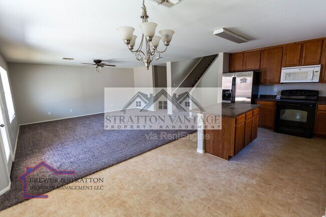 Building Photo - 21731 W Pima St