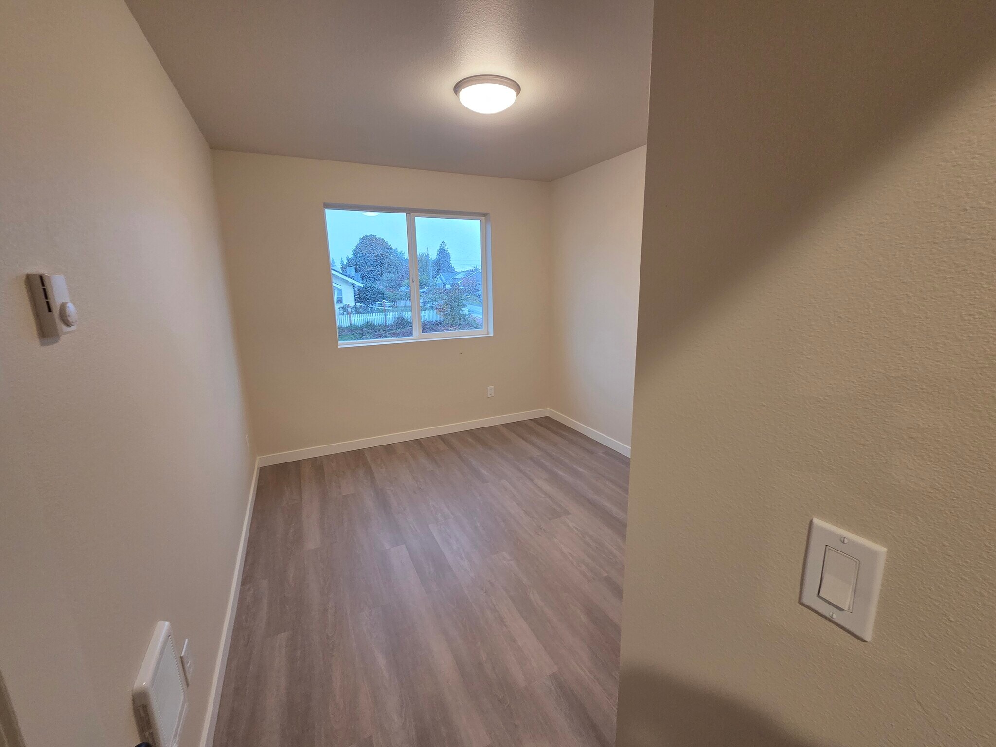 Building Photo - 111 Section St