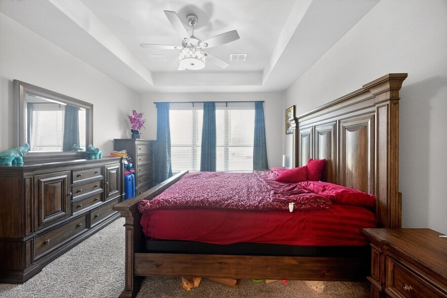 Building Photo - 6200 Marigold Dr