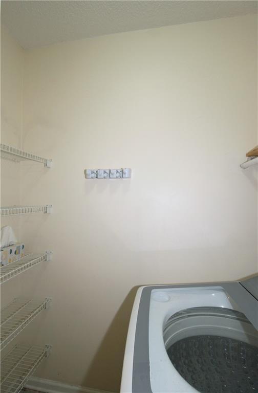 Building Photo - 210 Spring Heights Ln