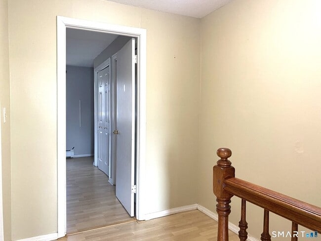 Building Photo - 31 Locust Cir