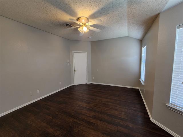 Building Photo - 1225 Lake Haven Dr