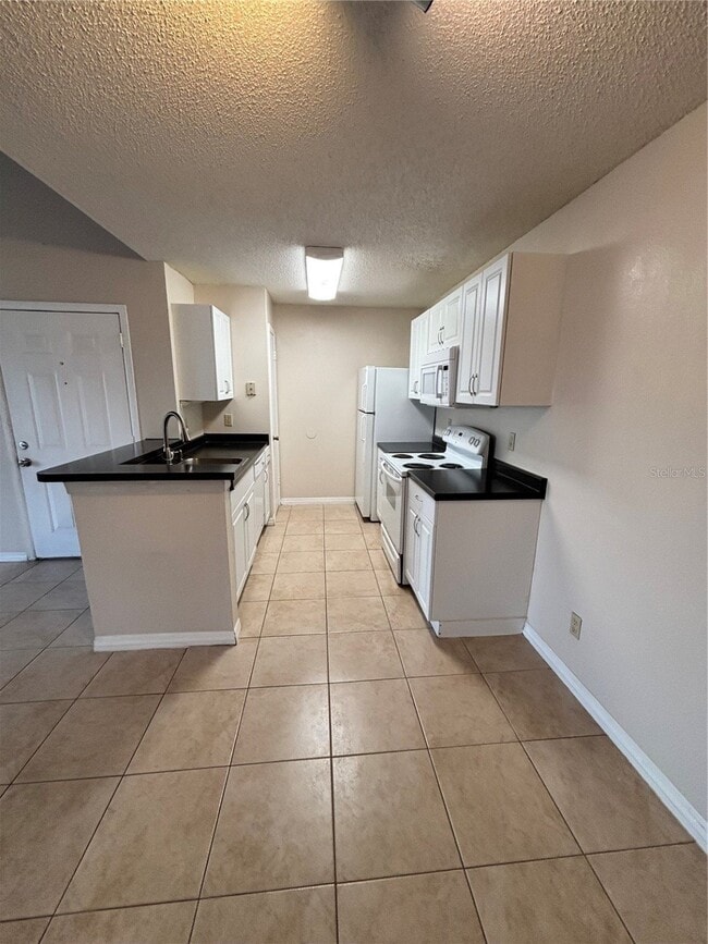 Building Photo - 2030 Cascades Blvd