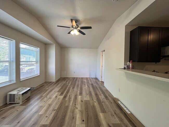 Building Photo - 15074 NW Central Dr