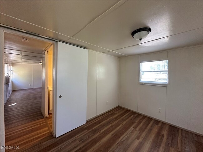 Building Photo - 7849 Suncoast Dr