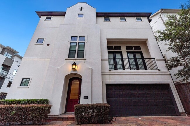Building Photo - 1406 Hickory St