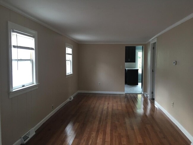 Building Photo - 20 Bowman Rd