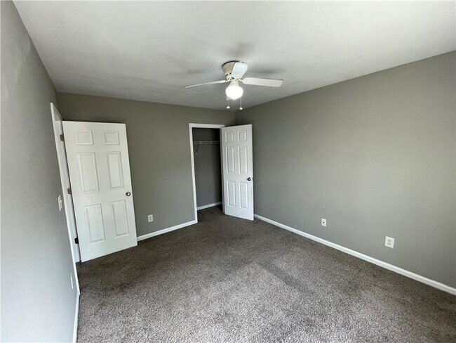 Building Photo - 980 Prestwyck Ct