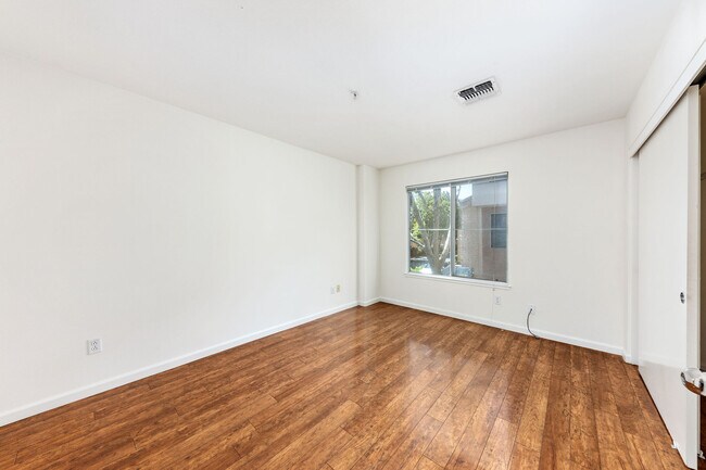 Building Photo - 979 Asilomar Terrace