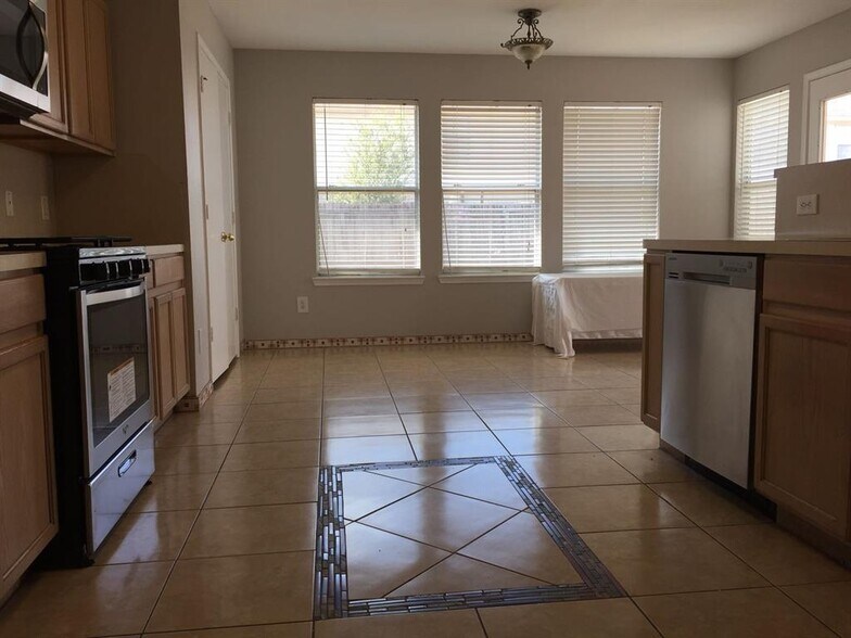 Building Photo - 16306 Soaring Eagle Dr