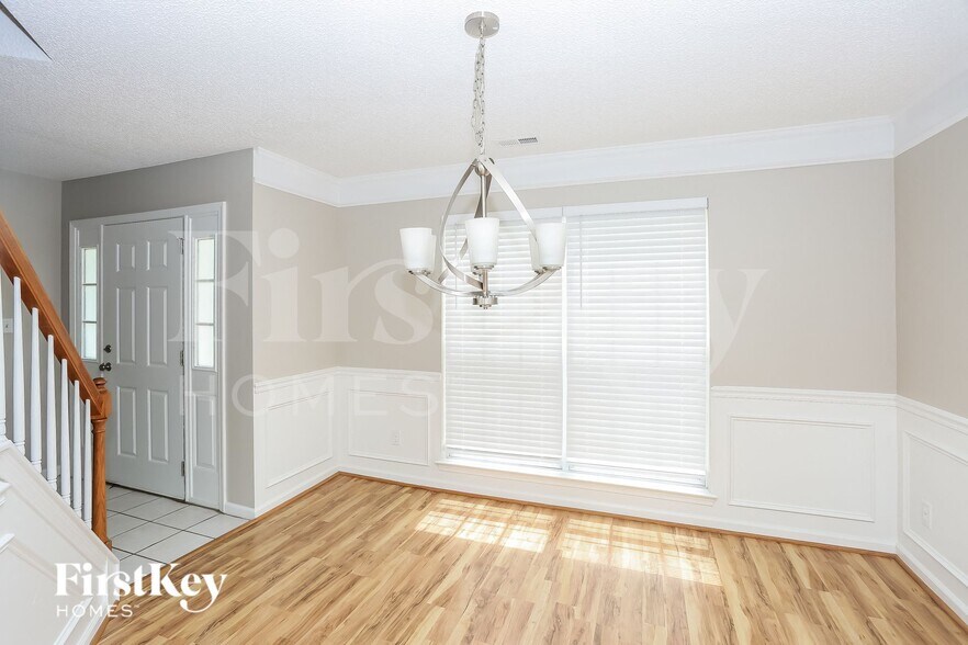 Building Photo - 6616 White Mist Ln