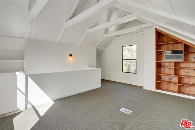 Building Photo - 7450 Palo Vista Dr