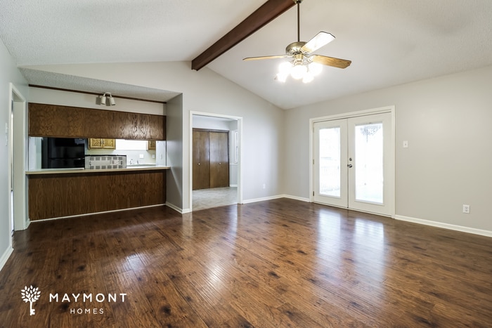 Building Photo - 105 Whitewood Dr