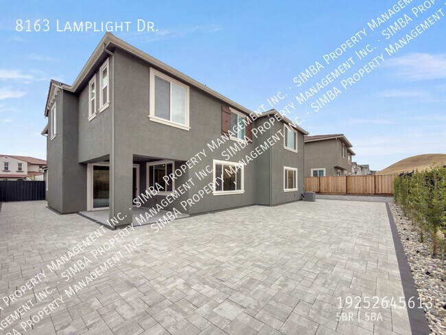 Building Photo - 8163 Lamplight Dr