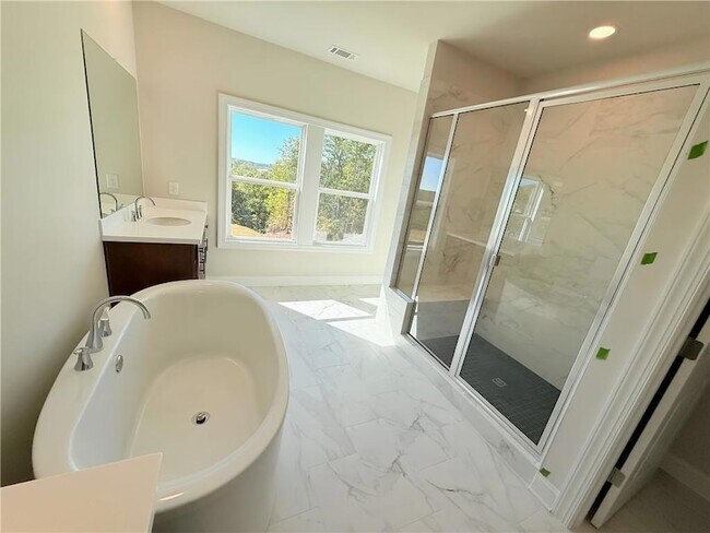 Building Photo - 1114 Winding Br Dr