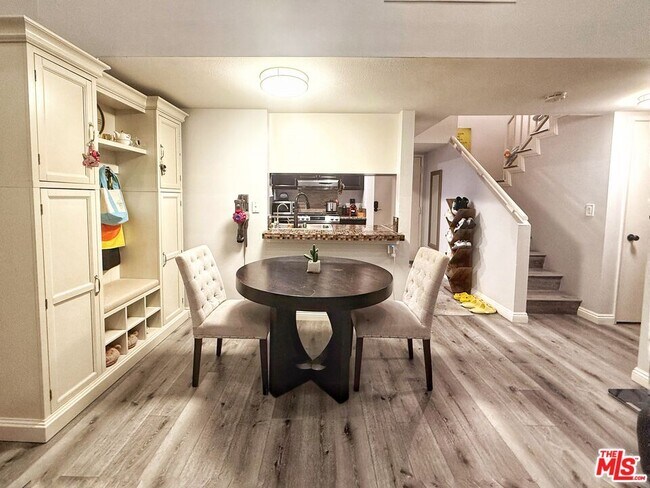 Building Photo - 1118 Valencia St