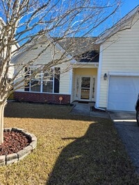 Building Photo - Beautiful 3 bedroom available