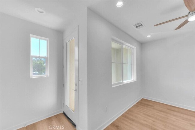 Building Photo - 149 N 1st Ave