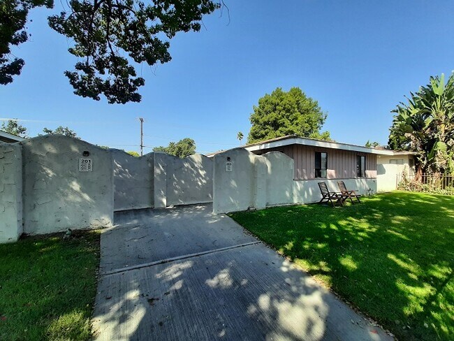 Front Center of Complex - 205 N Florence St