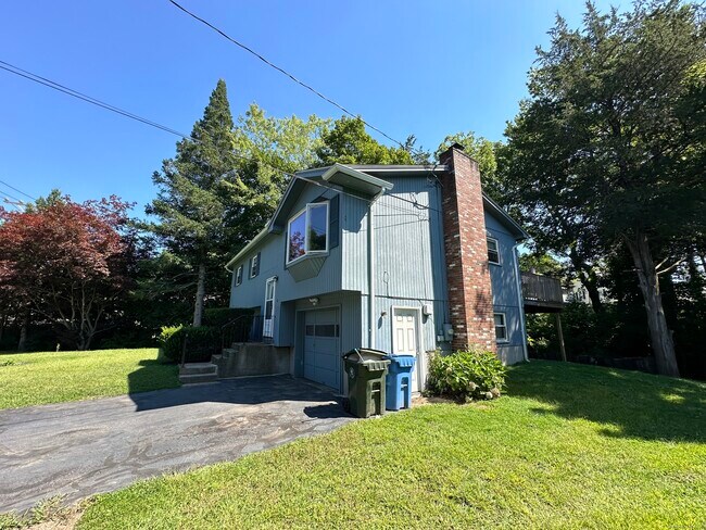 Building Photo - 4 Glenwood Ave
