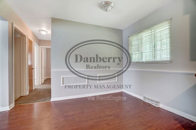 Building Photo - 1115 Secor Rd