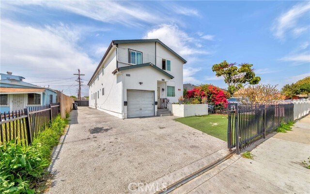 Building Photo - 8711 McKinley Pl